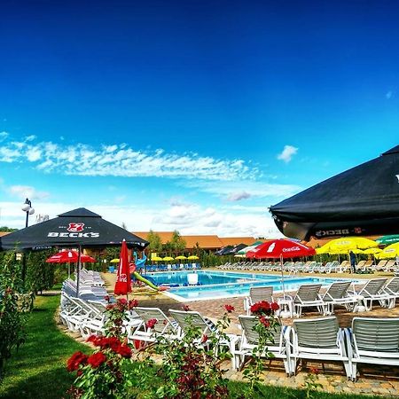 Aqua Party Hotel Victoria  Zewnętrze zdjęcie